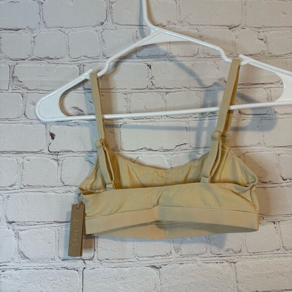 SKIMS Fits Everybody Scoop Bralette Sand Size XS - Picture 2 of 4